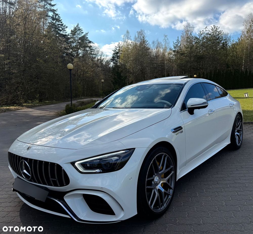 Mercedes-Benz AMG GT - 3