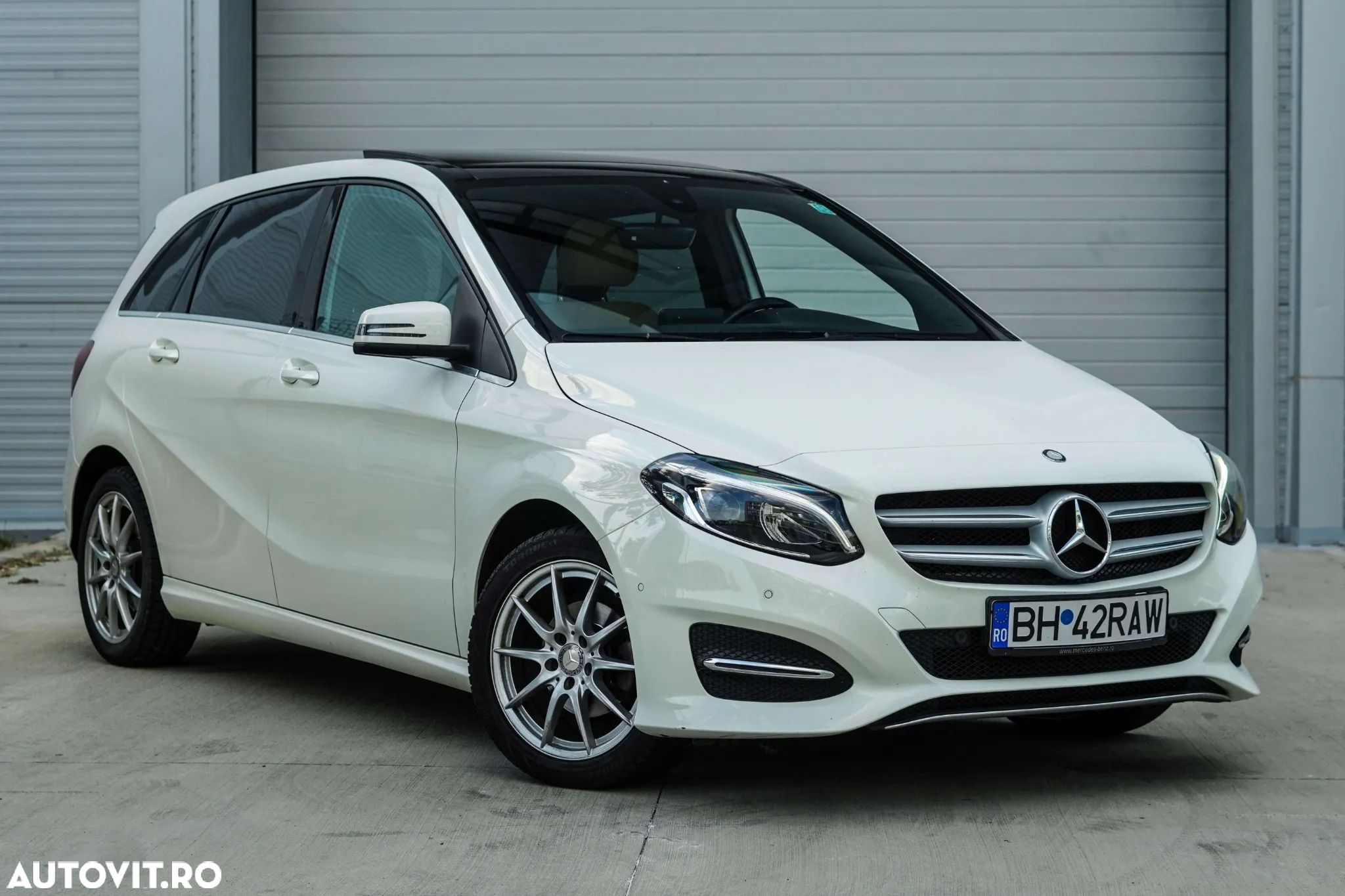 Mercedes-Benz B - 1