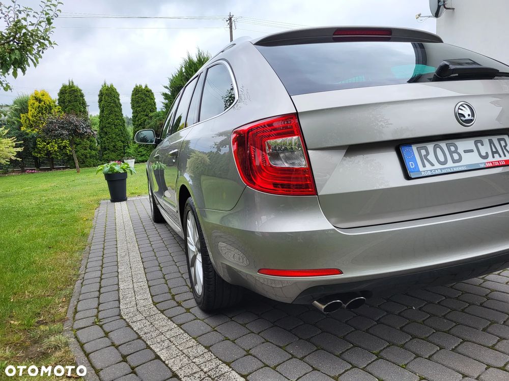 Skoda Superb 2.0 TDI Exclusive - 31