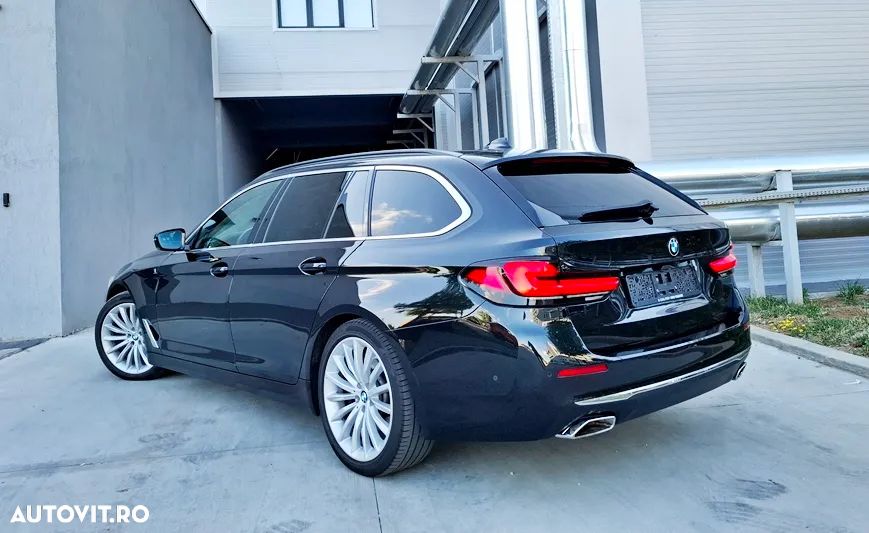 BMW Seria 5 520d xDrive Touring Aut. Luxury Line - 11