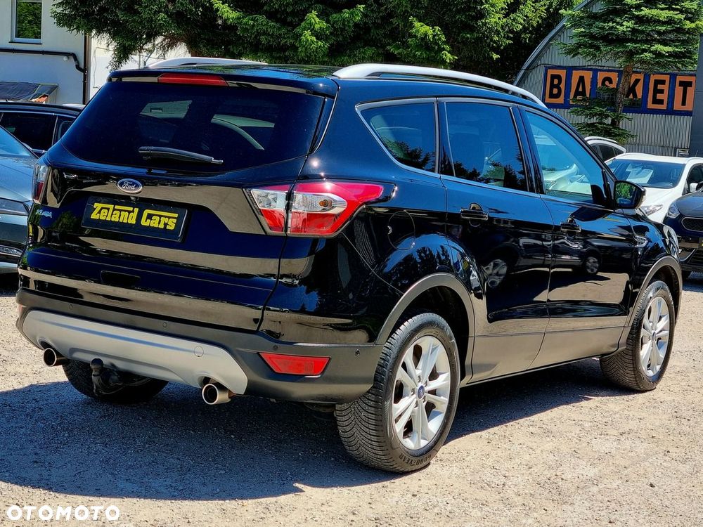 Ford Kuga 1.5 EcoBoost 2x4 Titanium - 5