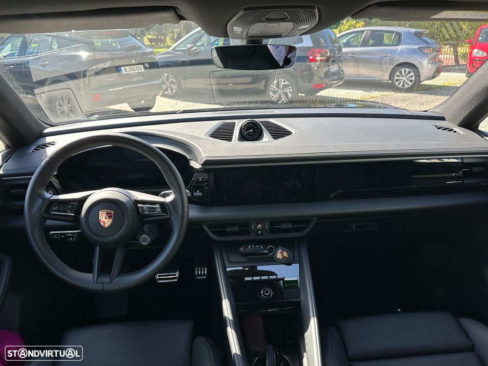 Porsche Macan Standard - 13