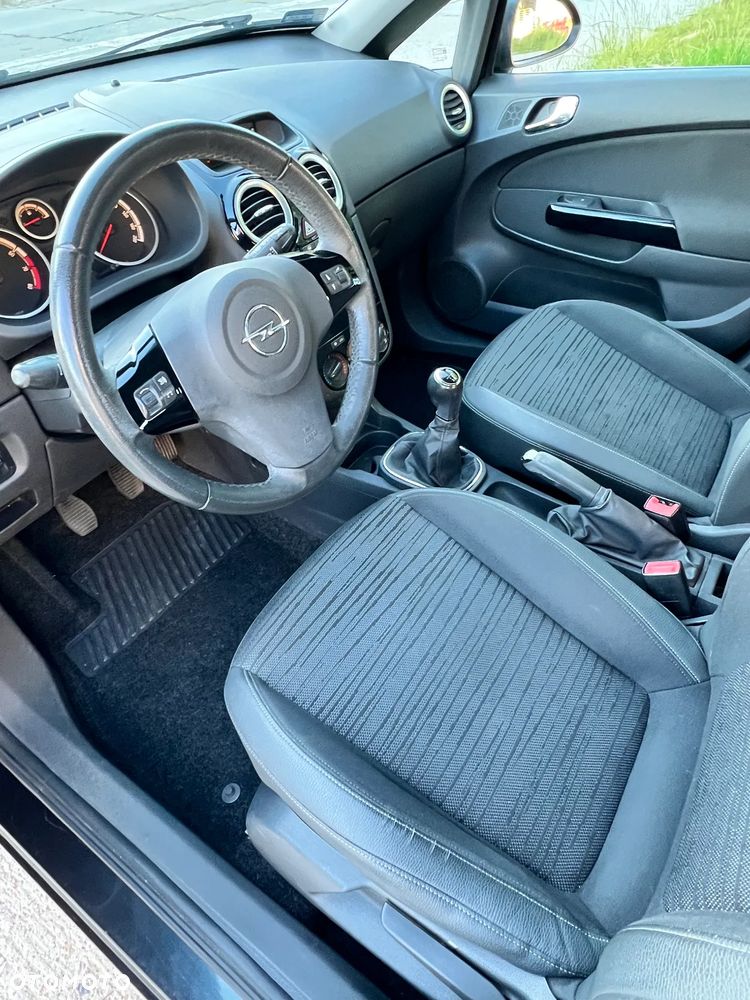Opel Corsa - 18