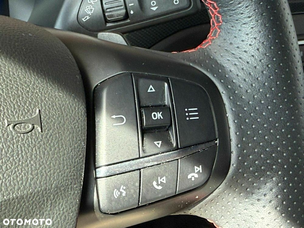Ford Focus 1.5 EcoBoost ST-Line X - 19