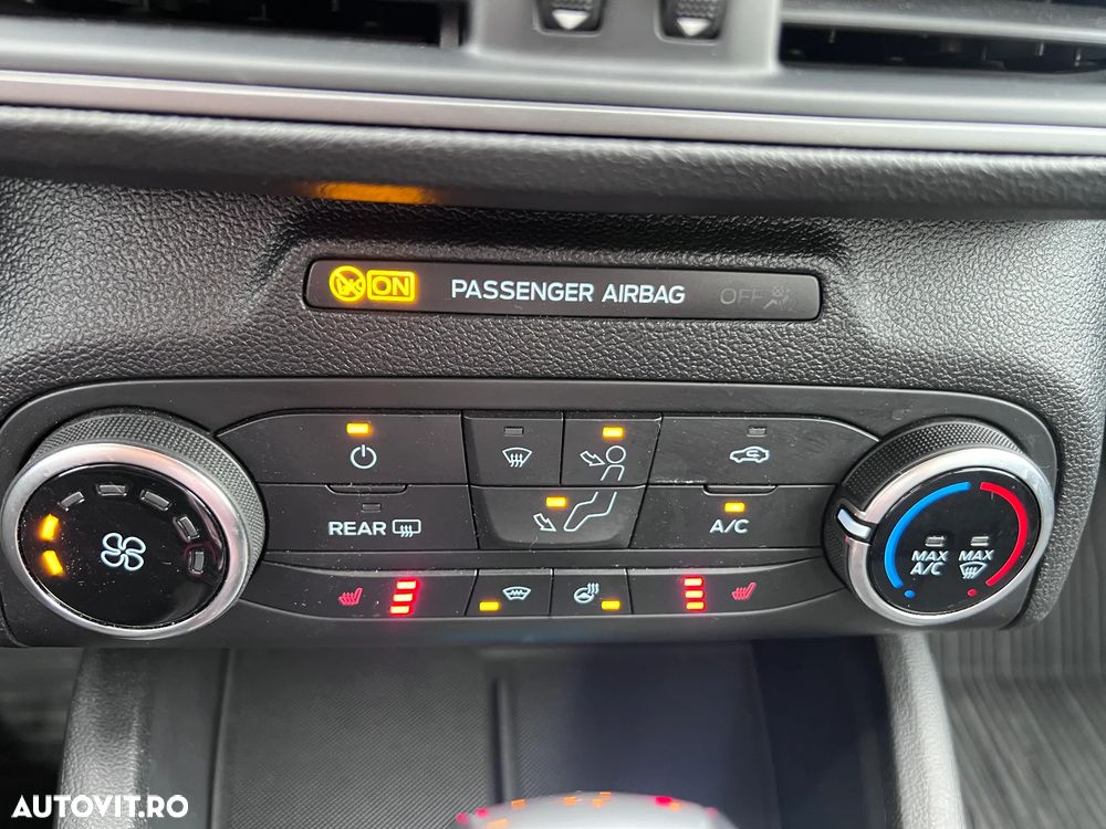Ford Focus 1.0 EcoBoost MHEV Connected - 21
