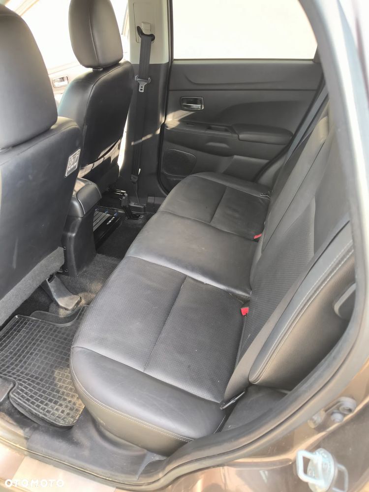 Mitsubishi ASX 1.8 DID Instyle NAVI 4WD AS&G - 8