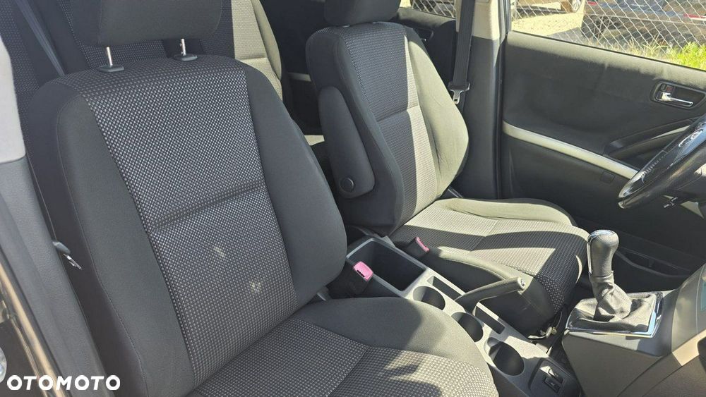 Toyota Corolla Verso - 15
