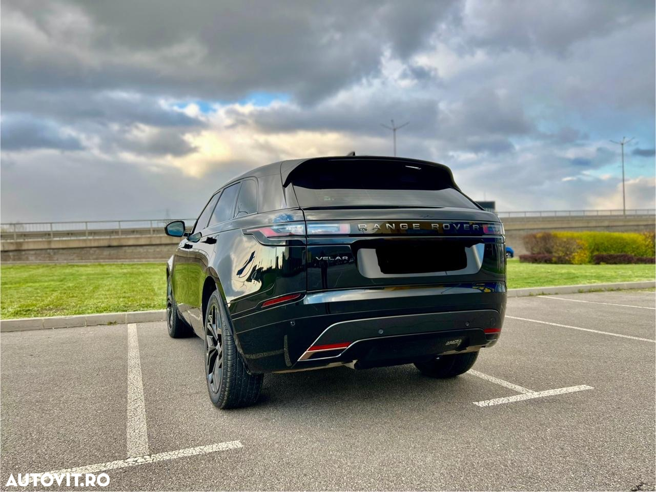 Land Rover Range Rover Velar R-Dynamic 2.0 P250 SE - 5