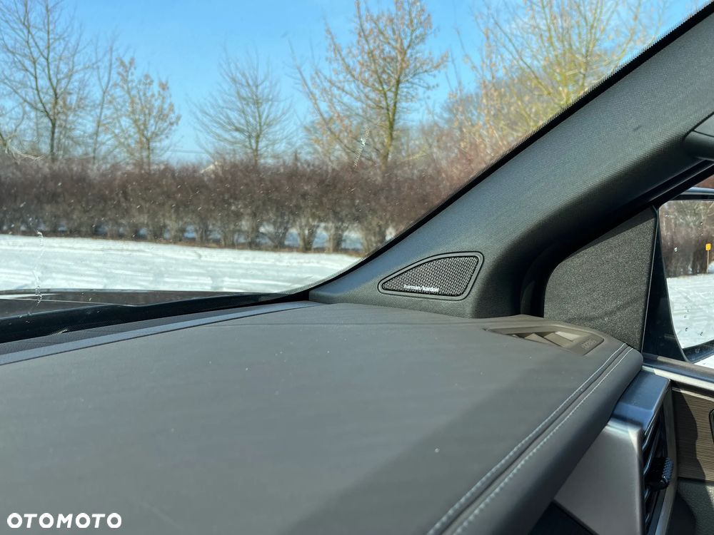 Volkswagen Amarok - 9