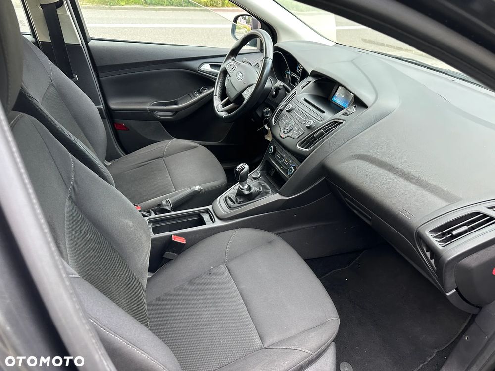 Ford Focus - 18