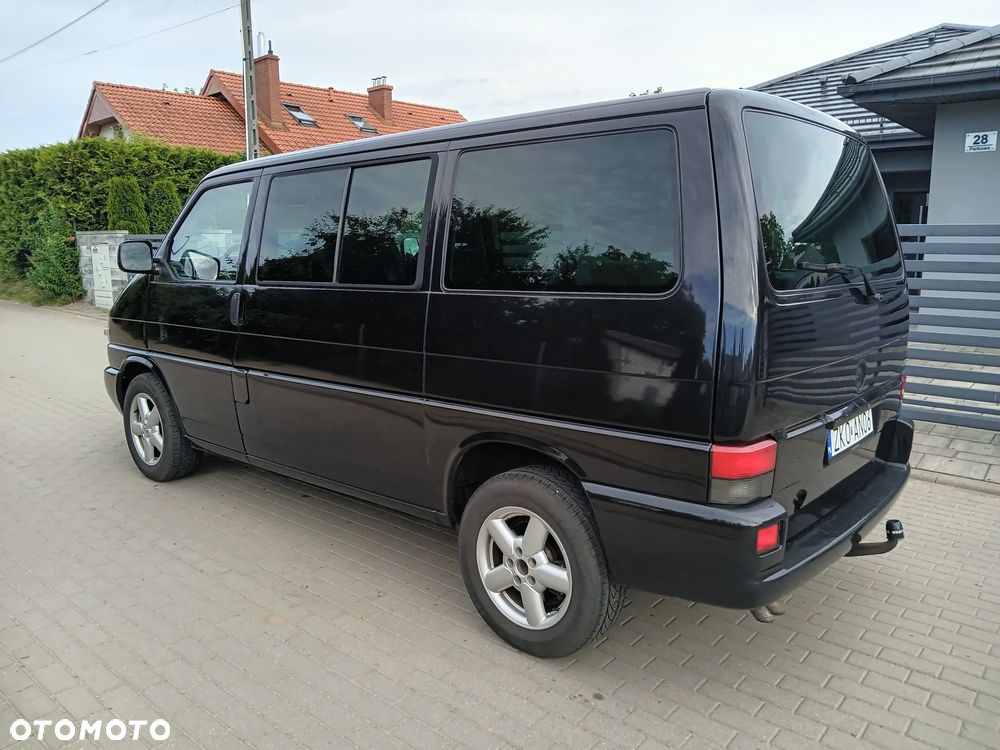 Volkswagen Multivan - 15