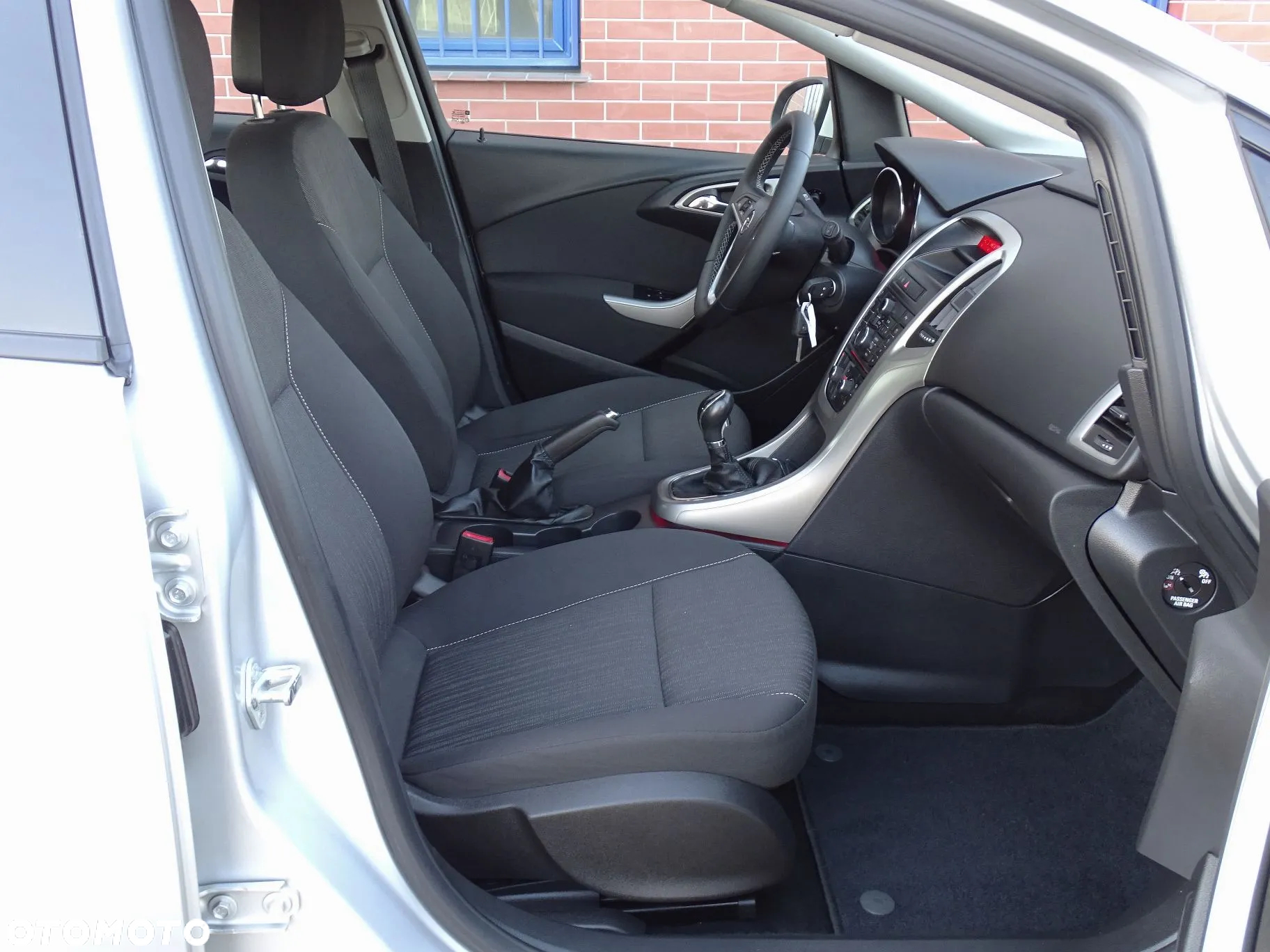 Opel Astra IV 1.4 T Edition 150 - 9