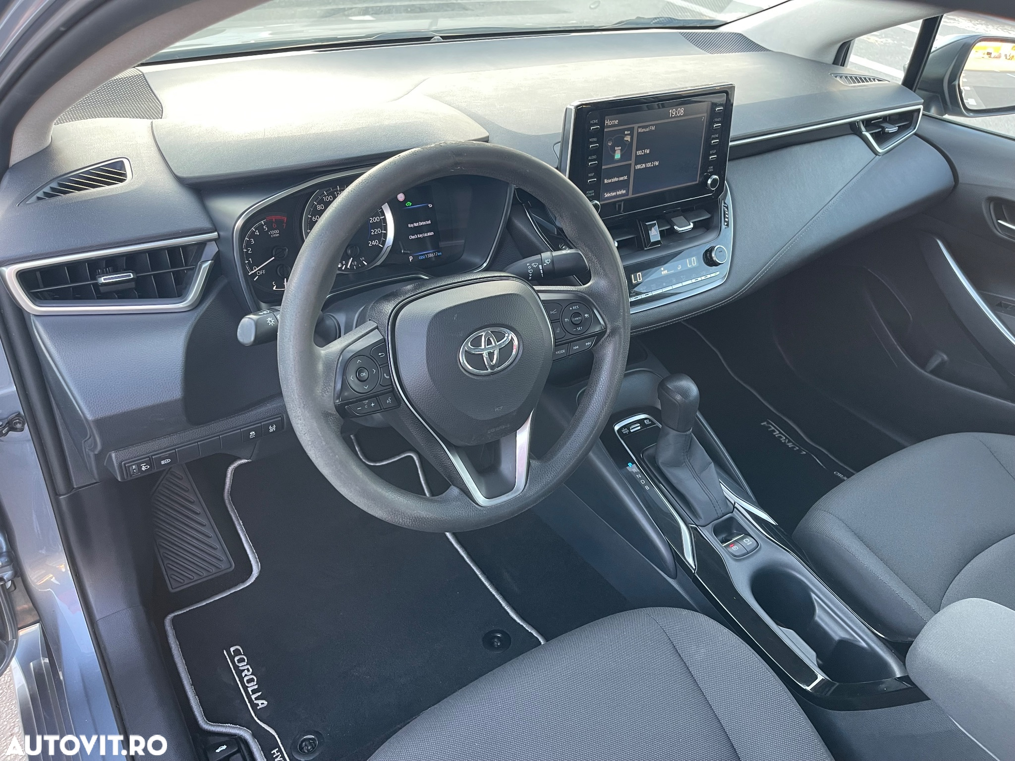 Toyota Corolla 1.8 HSD Business - 14