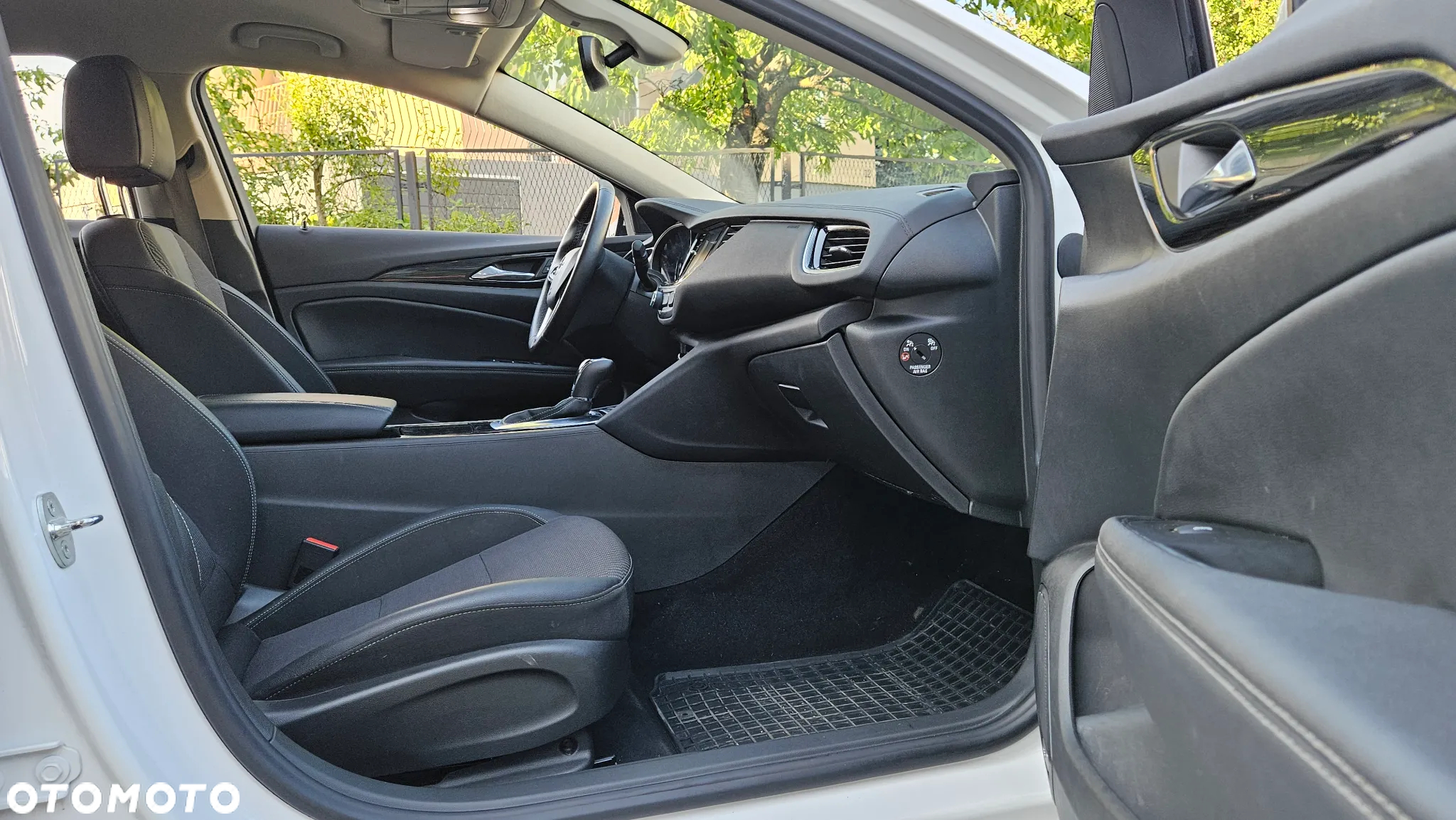 Opel Insignia 1.5 T Innovation S&S - 26