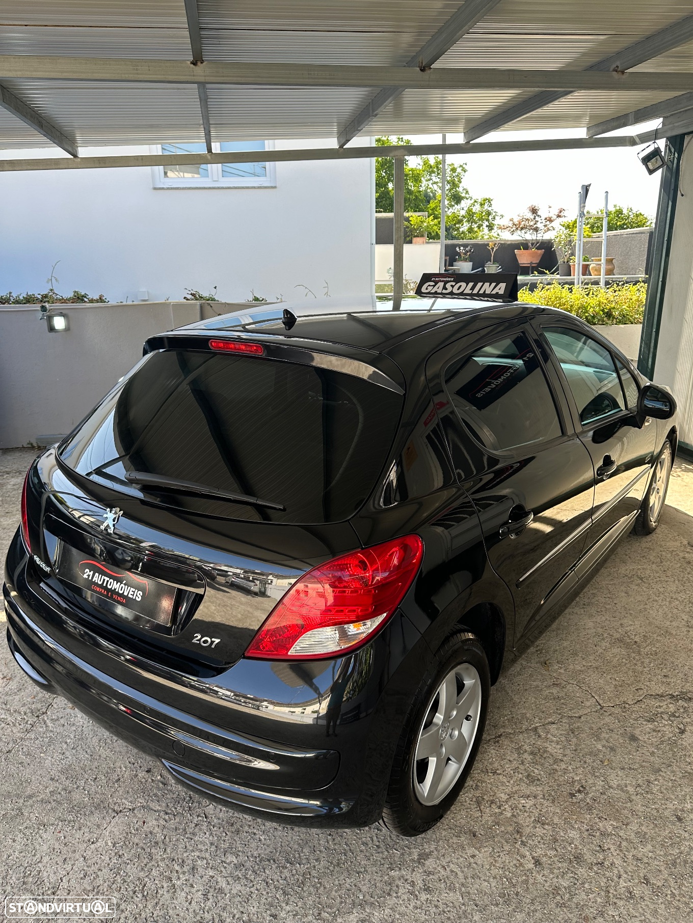 Peugeot 207 1.4 16V SE Sportium - 16