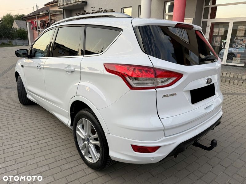 Ford Kuga 2.0 TDCi 2x4 Titanium - 3