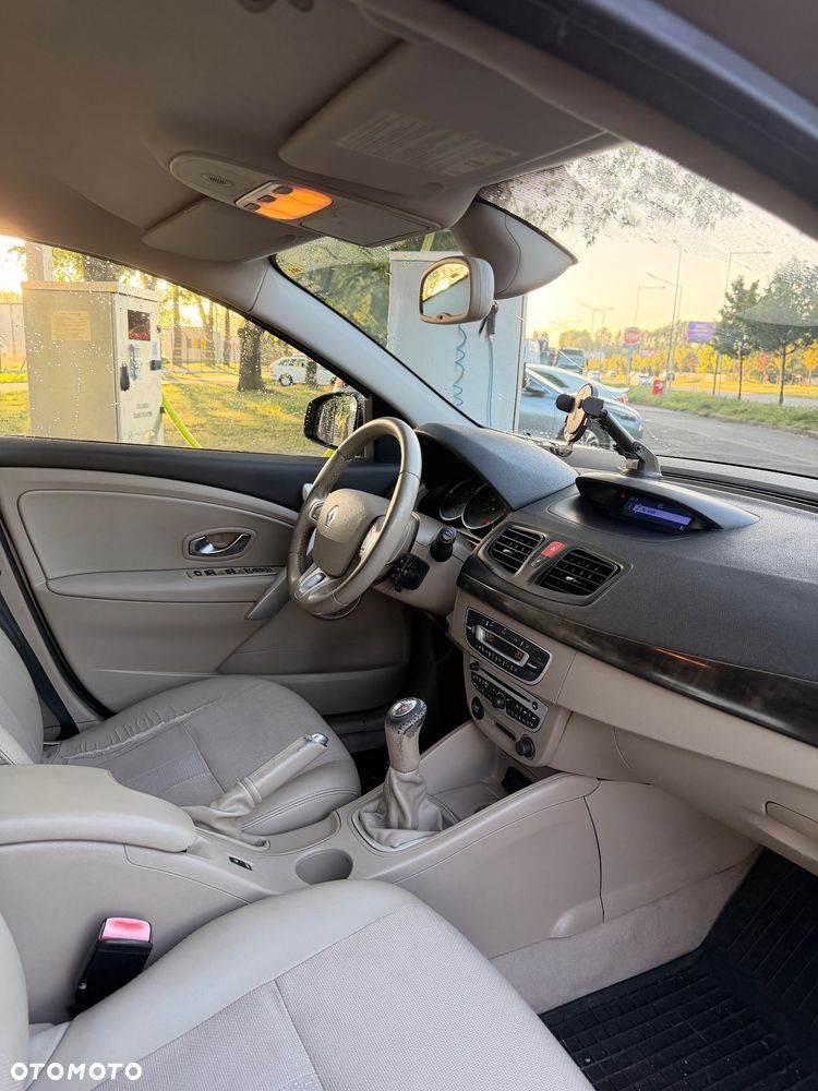 Renault Fluence 1.6 16V Privilege Euro5 - 13