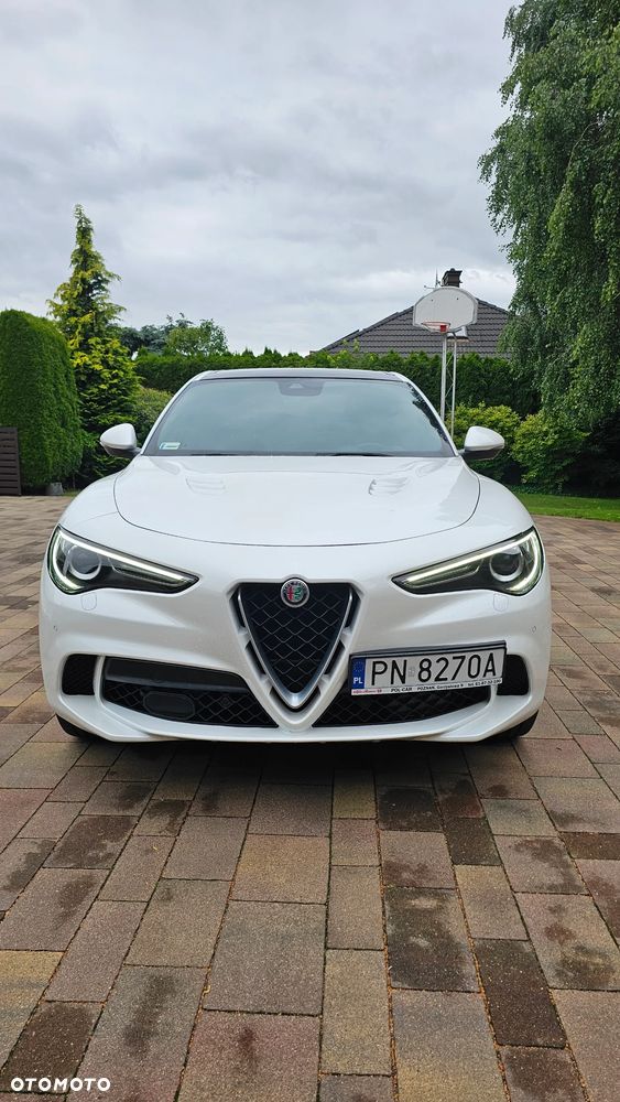 Alfa Romeo Stelvio 2.9 V6 Bi-Turbo Quadrifoglio Q4 - 17