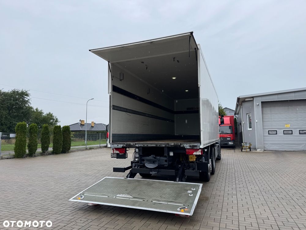 Scania R 450 KONTENER / IZOTERMA 7.45m - WINDA - 20