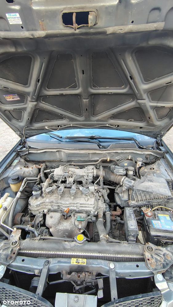 Nissan Almera 1.5 Visia + - 20