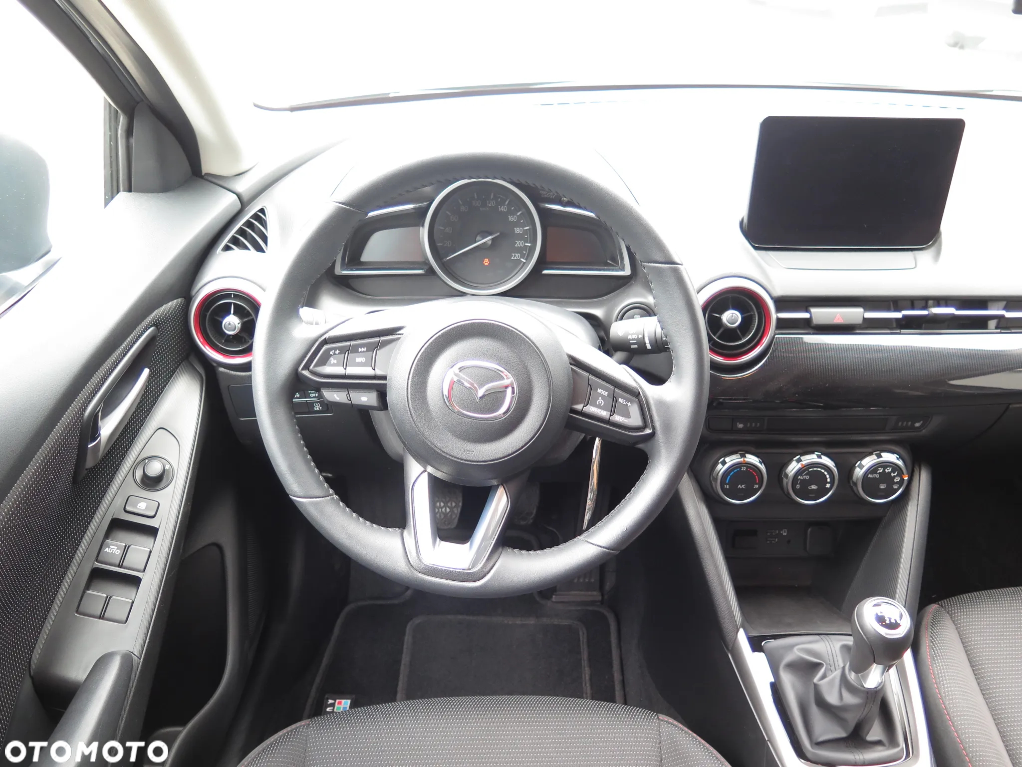Mazda 2 SKYACTIV-G 90 Homura - 14
