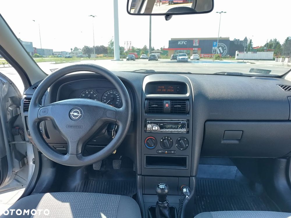 Opel Astra - 9