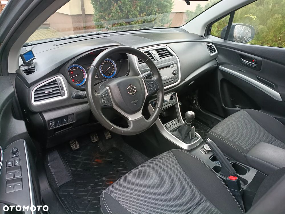 Suzuki SX4 S-Cross 1.6 Premium 4WD - 8