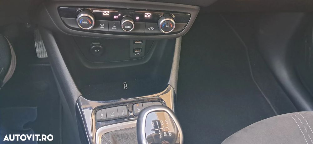 Opel Crossland - 18