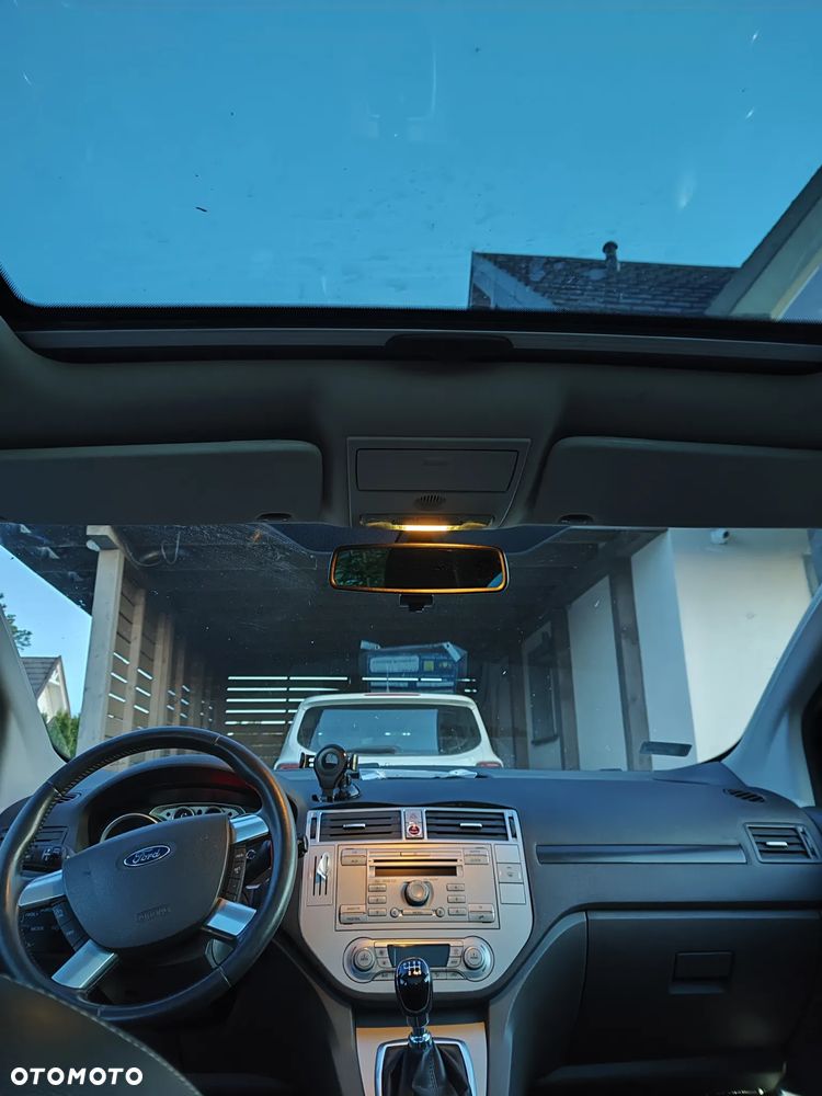 Ford Kuga 2.0 TDCi Titanium - 8