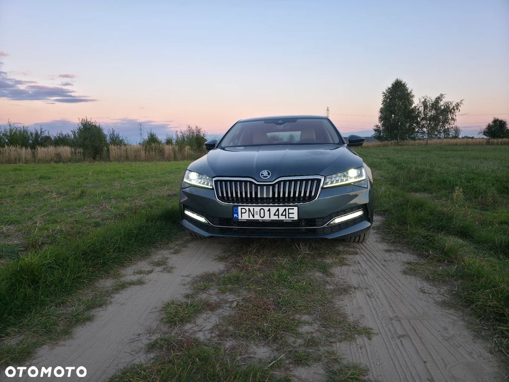 Skoda Superb 2.0 TDI SCR L&K DSG - 21