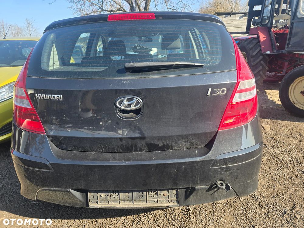 Klapa tył hyundai I 30 lift HB w kolorze 9F - 1