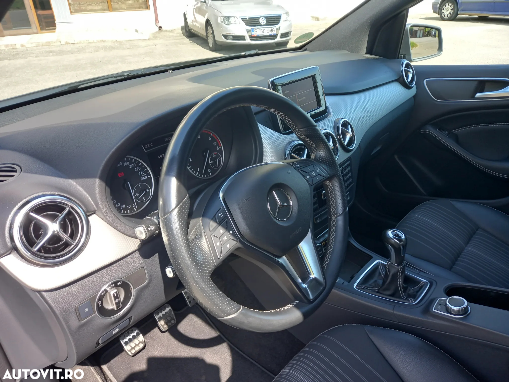 Mercedes-Benz B 180 CDI (BlueEFFICIENCY) - 11