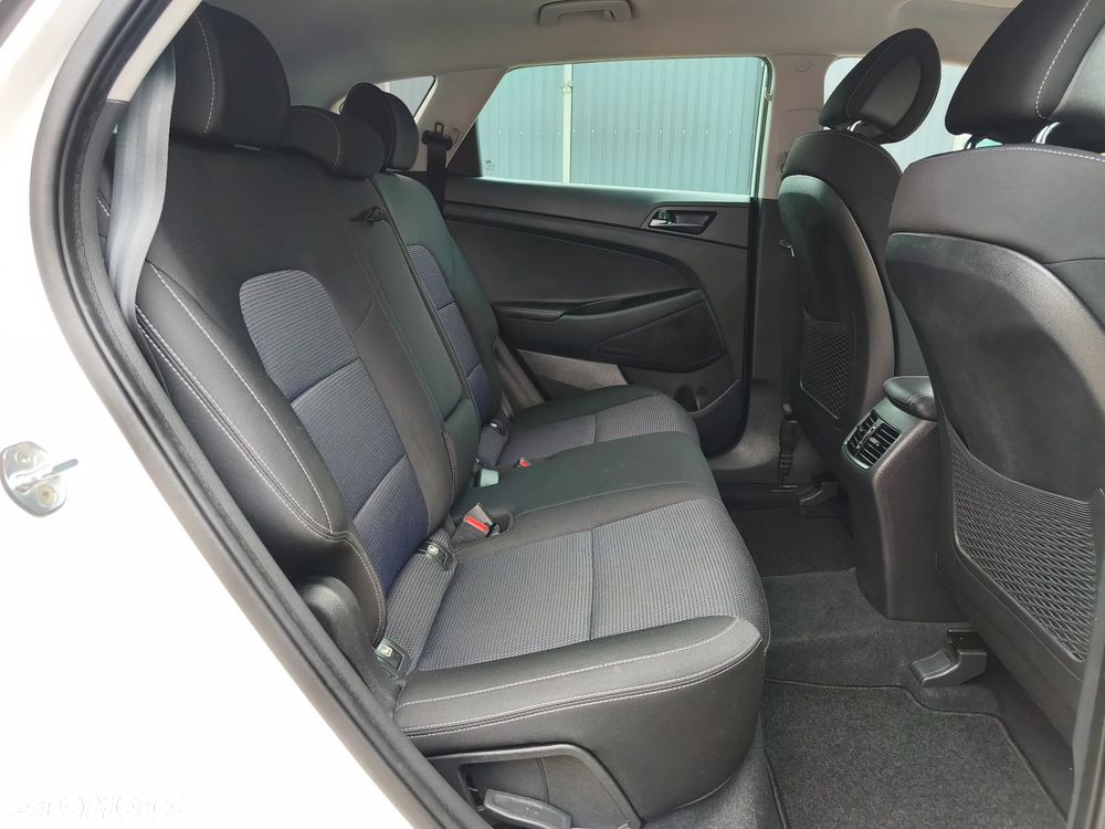 Hyundai Tucson blue 1.6 GDi 2WD Navi - 20