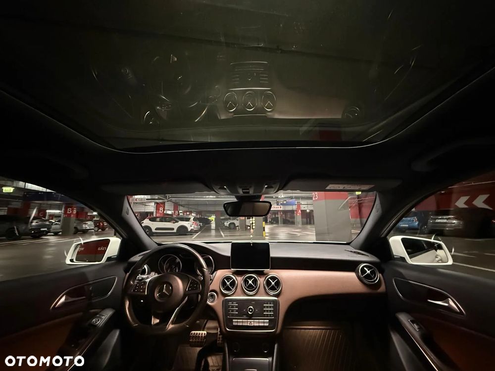 Mercedes-Benz Klasa A 180 7G-DCT AMG Line - 10