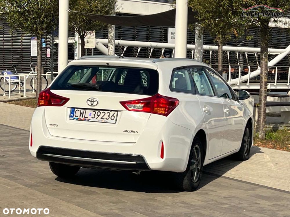 Toyota Auris - 29