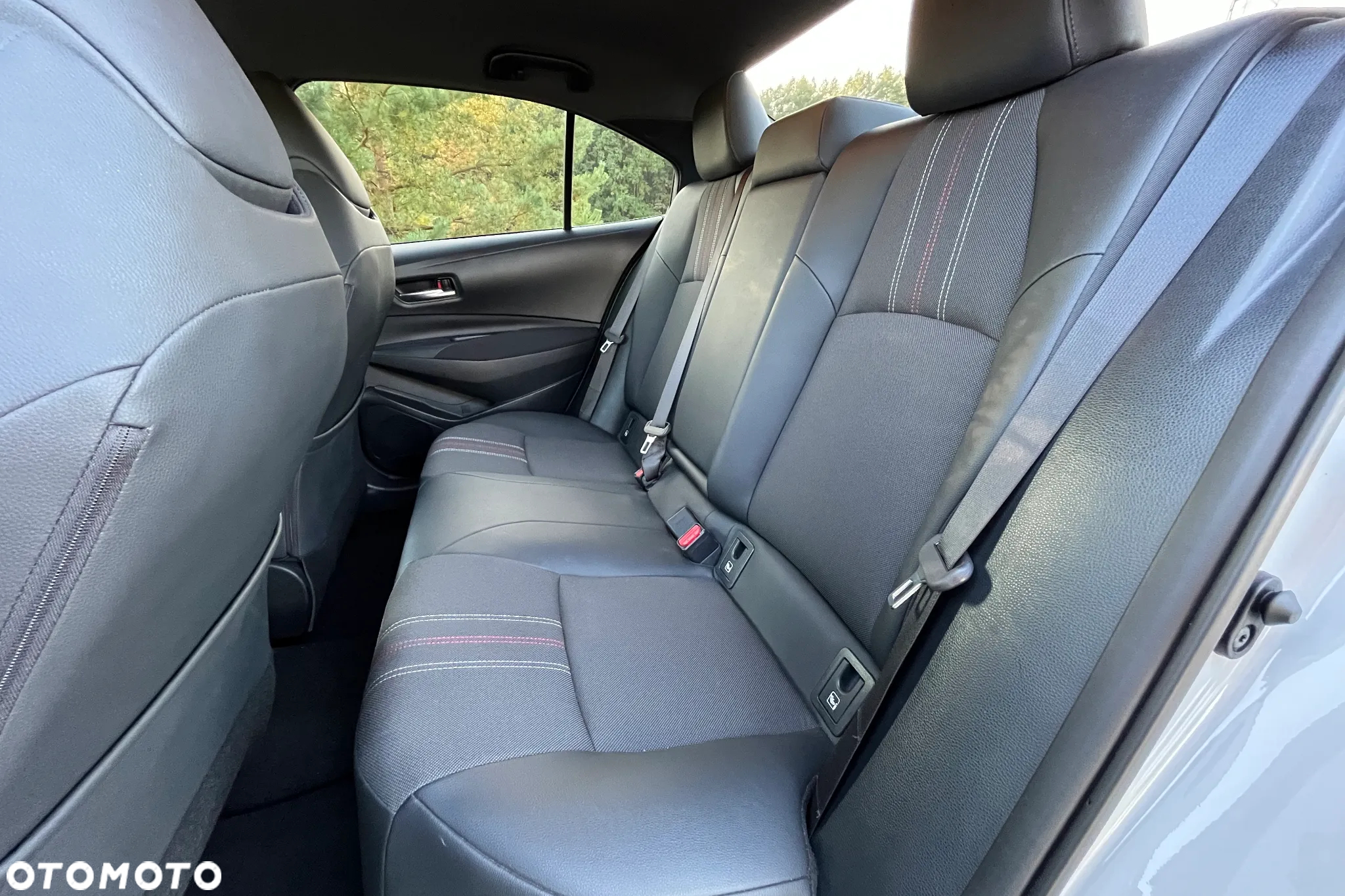 Toyota Corolla 1.6 GR Sport - 29