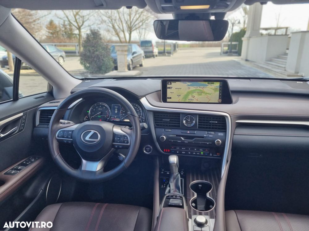 Lexus Seria RX - 16
