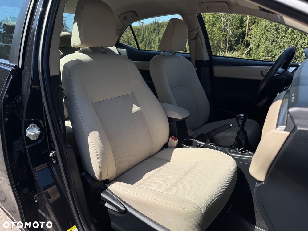 Toyota Corolla 1.6 Active EU6 - 30