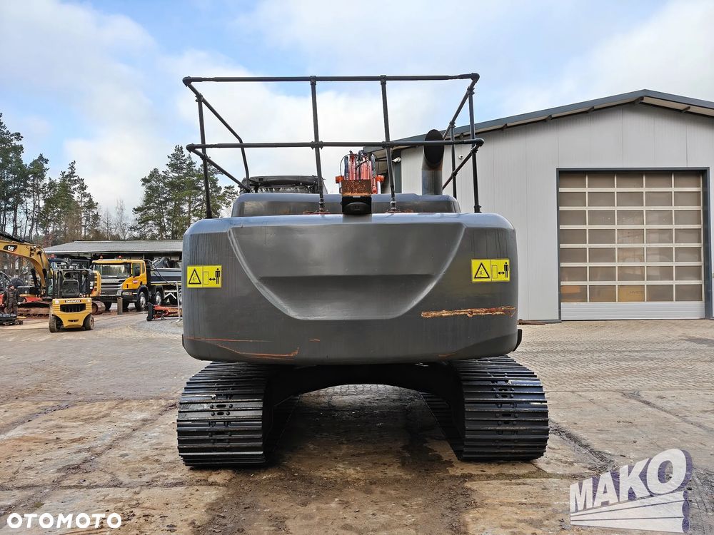 Hitachi ZX210LC-5B - 4