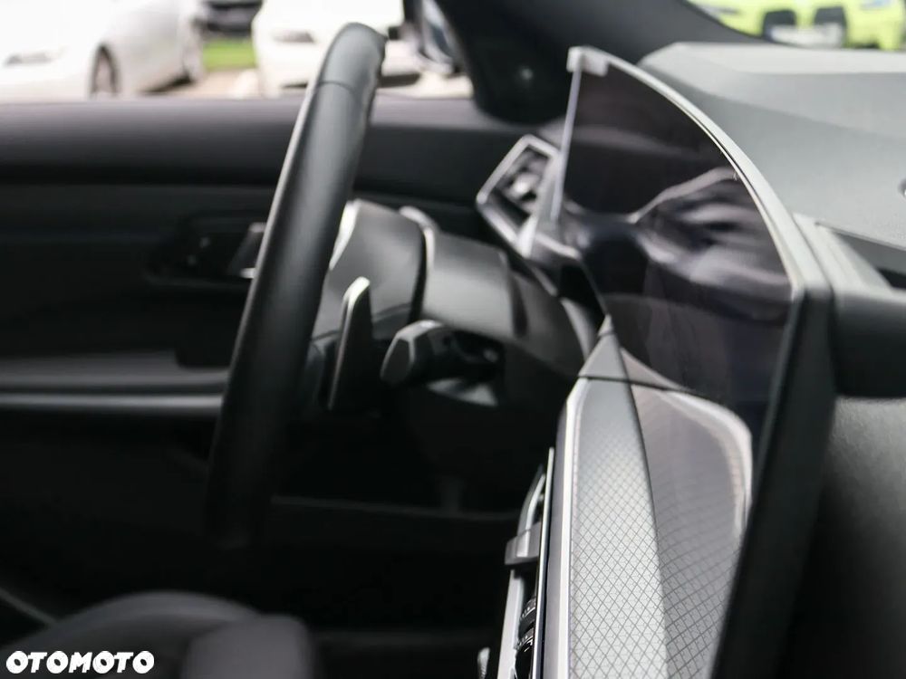 BMW Seria 3 330e xDrive - 17