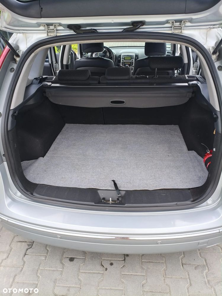 Hyundai i30 1.6 CRDi Classic + World Cup - 15