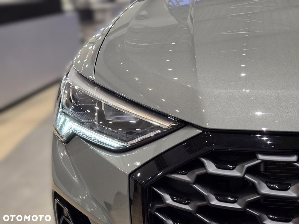 Audi Q3 Sportback - 15