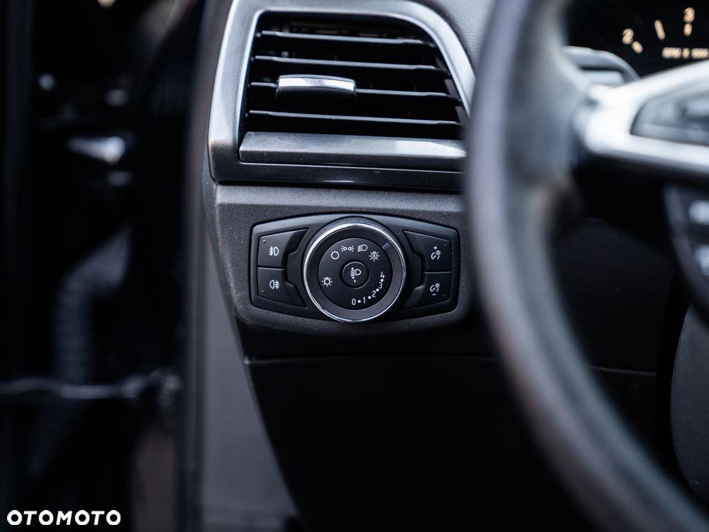 Ford Mondeo 2.0 TDCi Start-Stopp Titanium - 31