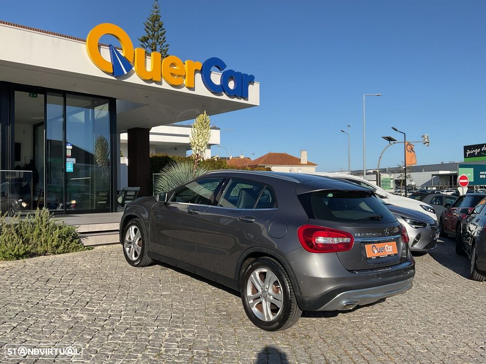 Mercedes-Benz GLA 180 d - 11