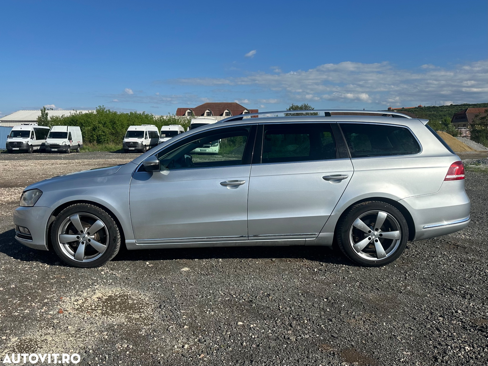 Volkswagen Passat 2.0 TDI BlueMotion Technology Highline - 13