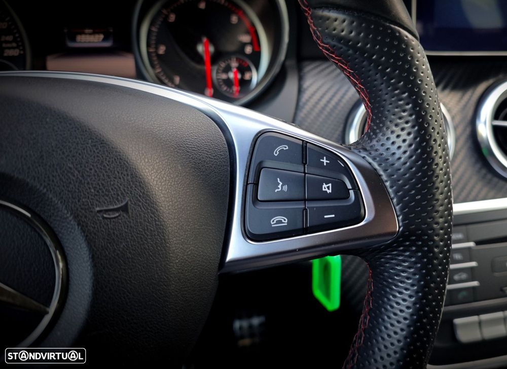 Mercedes-Benz A 180 d AMG Line - 25
