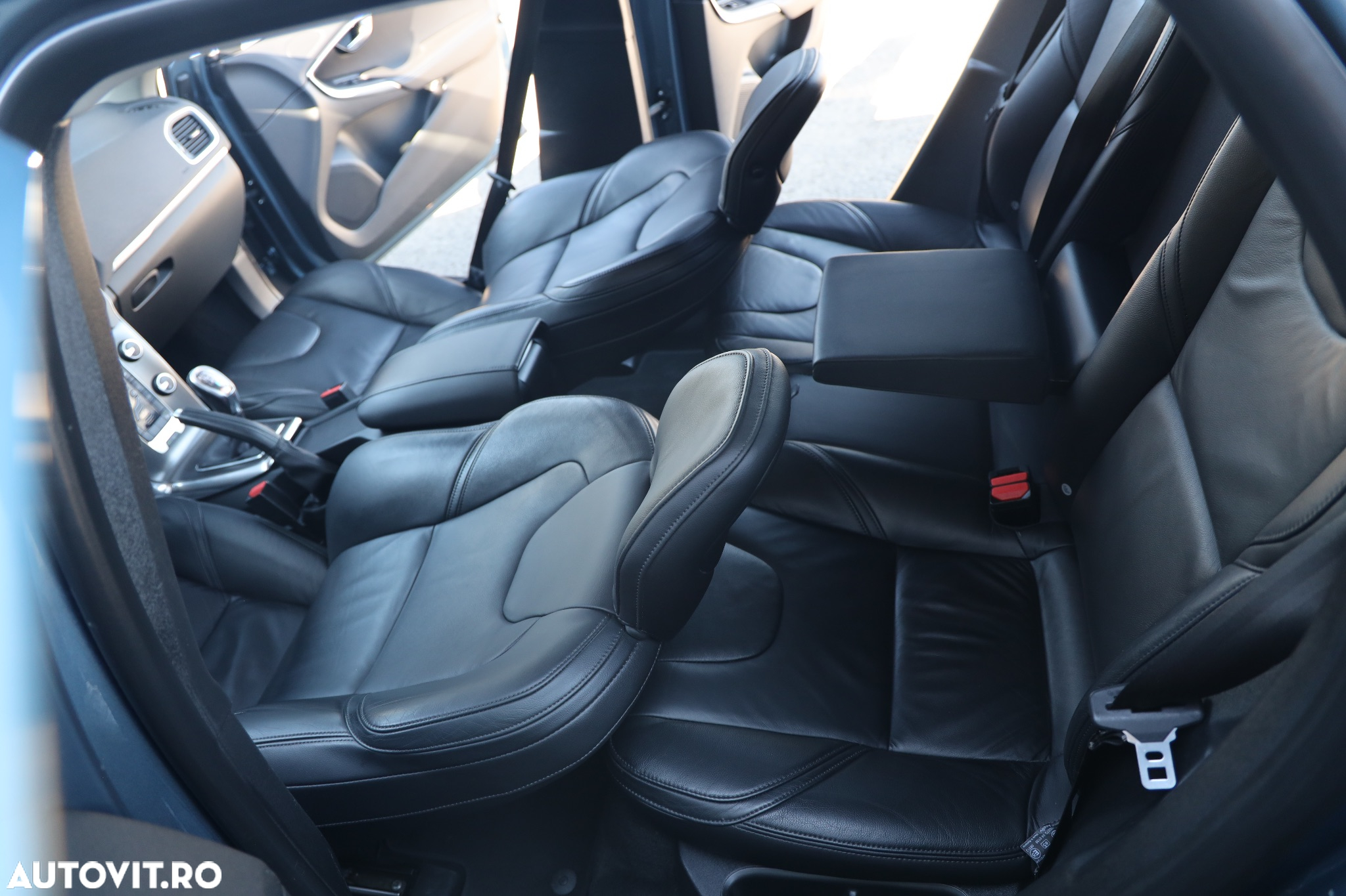 Volvo V40 D2 - 9