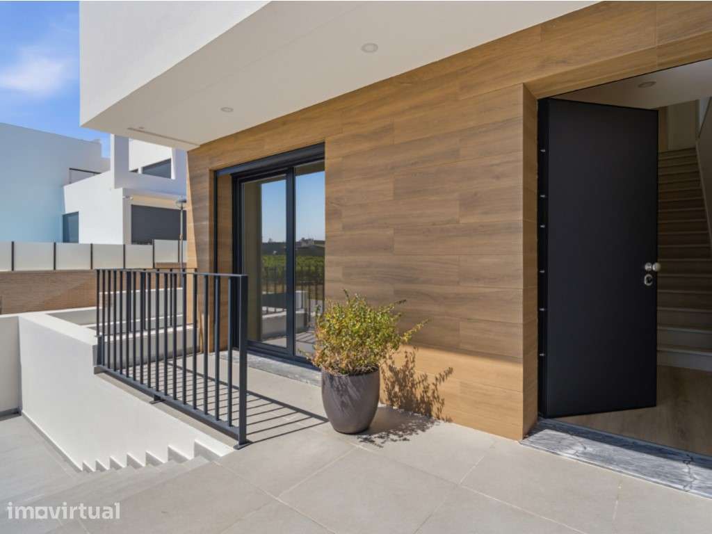 Moradia T5 de Luxo com Piscina e Jardim | Ponte do Rol | Torres Vedras - Grande imagem: 5/54
