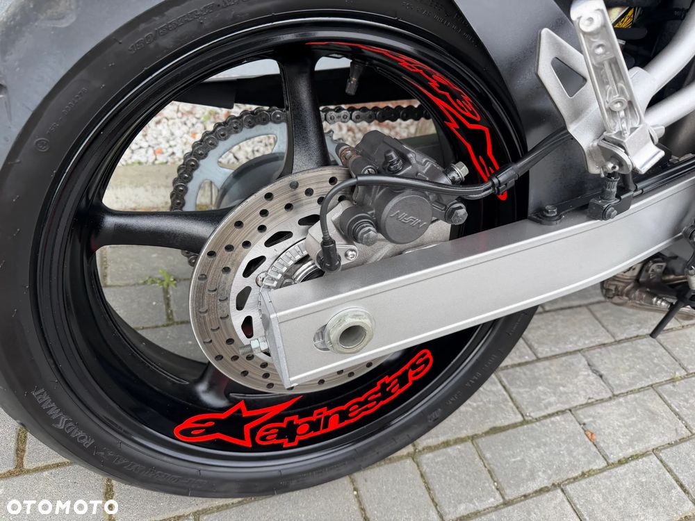 Yamaha FZ - 18