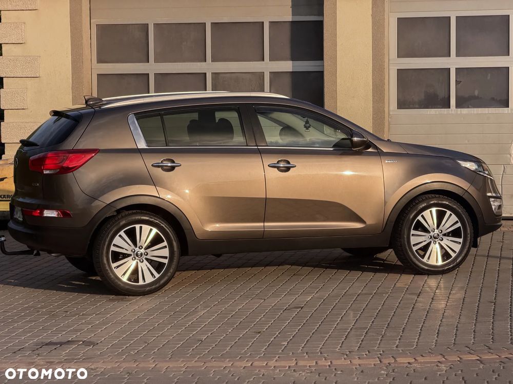 Kia Sportage 2.0 CRDI 4WD Fifa World Cup Edition - 9